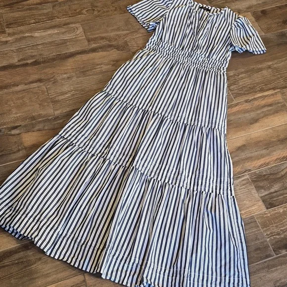 Quince 100% Organic Cotton Poplin Tiered Maxi Dress in Hudson Stripe, Small - Picture 6 of 13